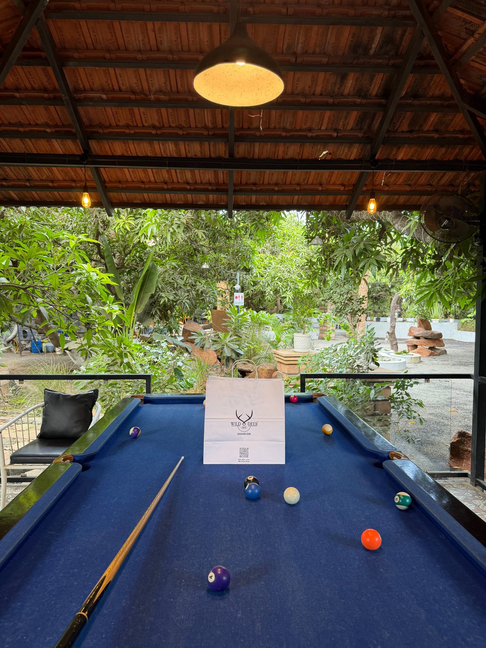 Pool table